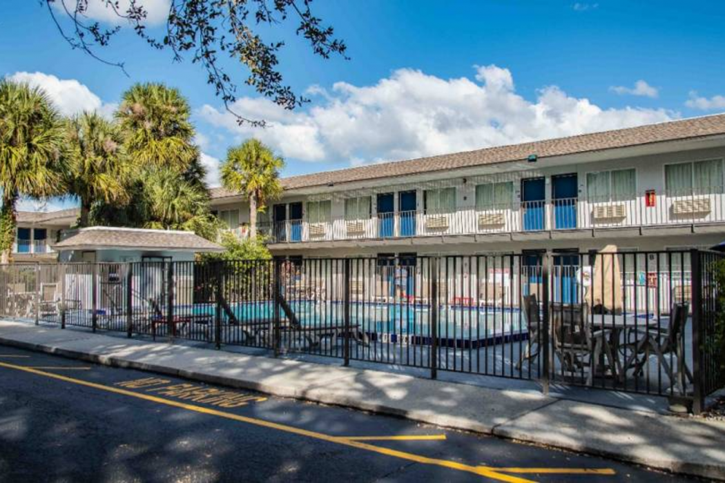 Motel6 Kissimmee, FL - Orlando 37/64