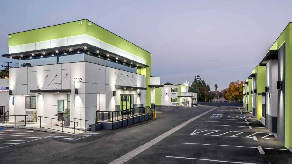 Motel6 Canoga Park, CA 5/32