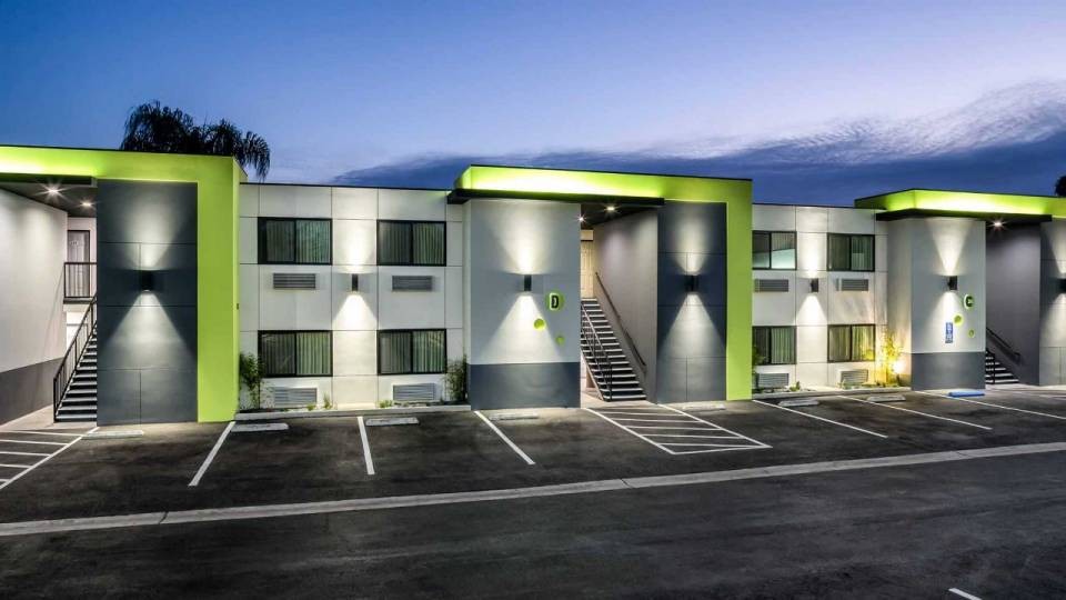 Motel6 Canoga Park, CA 1/32