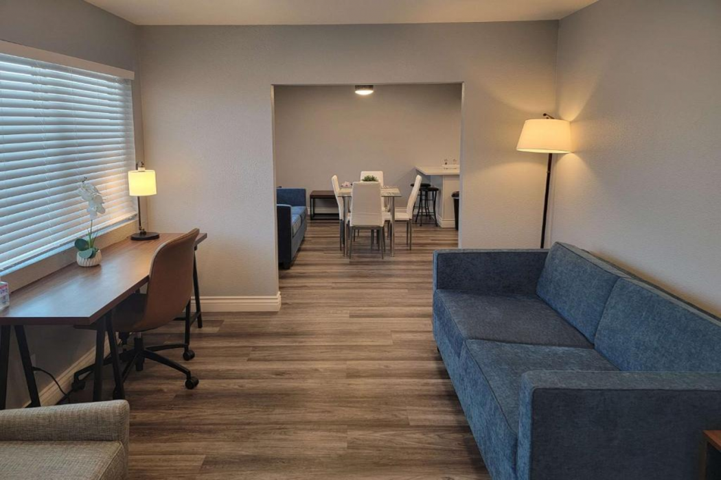 Studio 6 Suites Las Vegas, NV - Tropicana 12/14