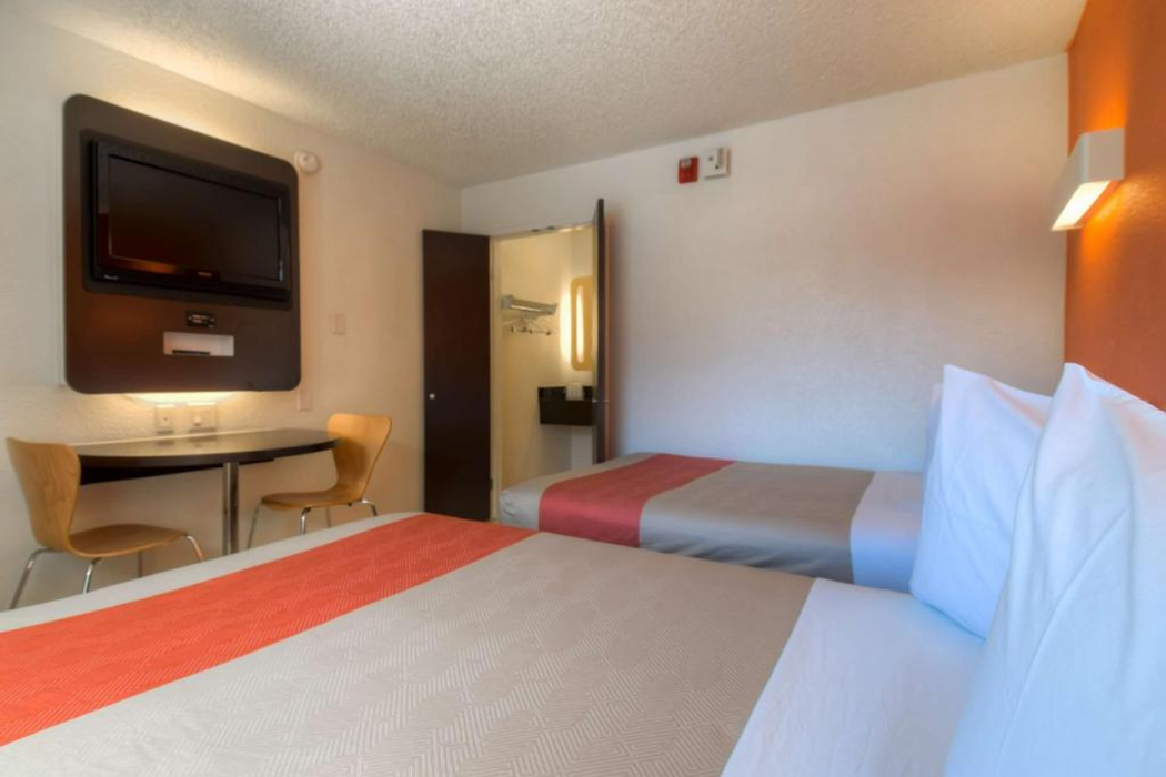 Studio 6 Suites Las Vegas, NV - Tropicana 7/14