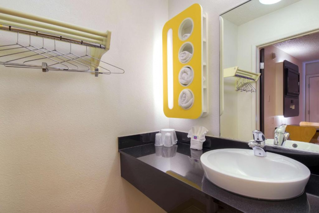 Room at Studio 6 Suites Las Vegas, NV - Tropicana, LAS VEGAS - NV