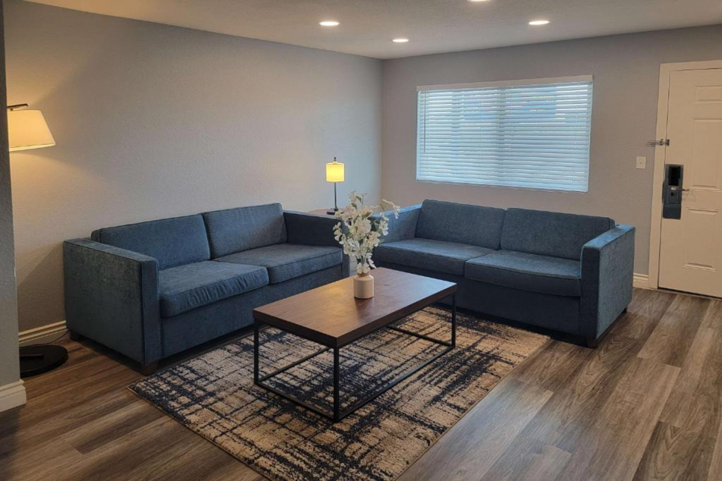 Studio 6 Suites Las Vegas, NV - Tropicana 11/14