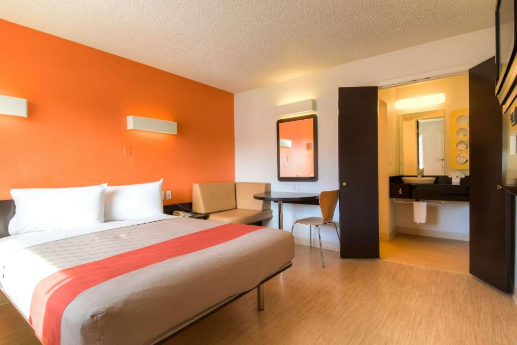 Studio 6 Suites Las Vegas, NV - Tropicana 10/14