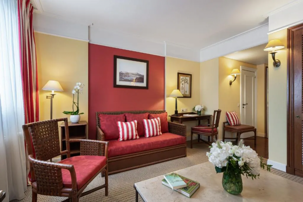 Kipling Hotel 18/56