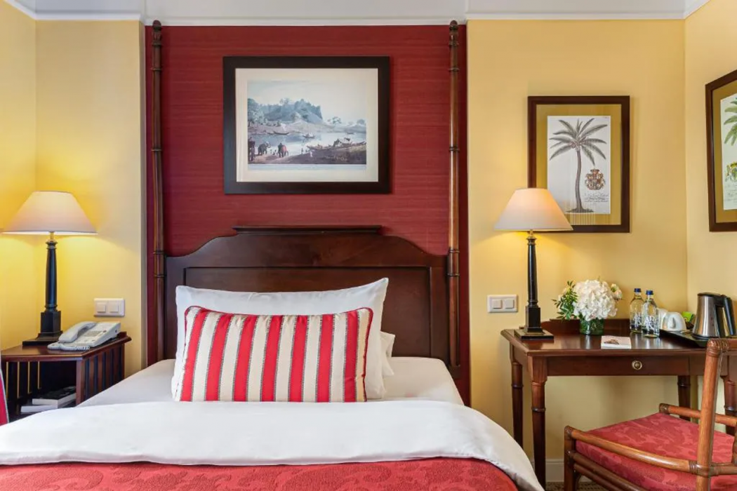 Kipling Hotel 12/56