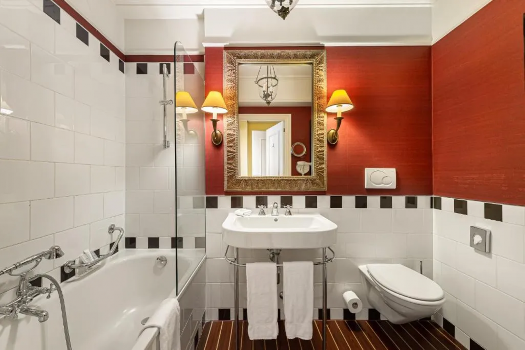 Kipling Hotel 23/56