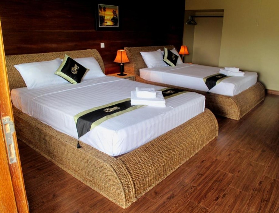 Atmaland Resort 10/66