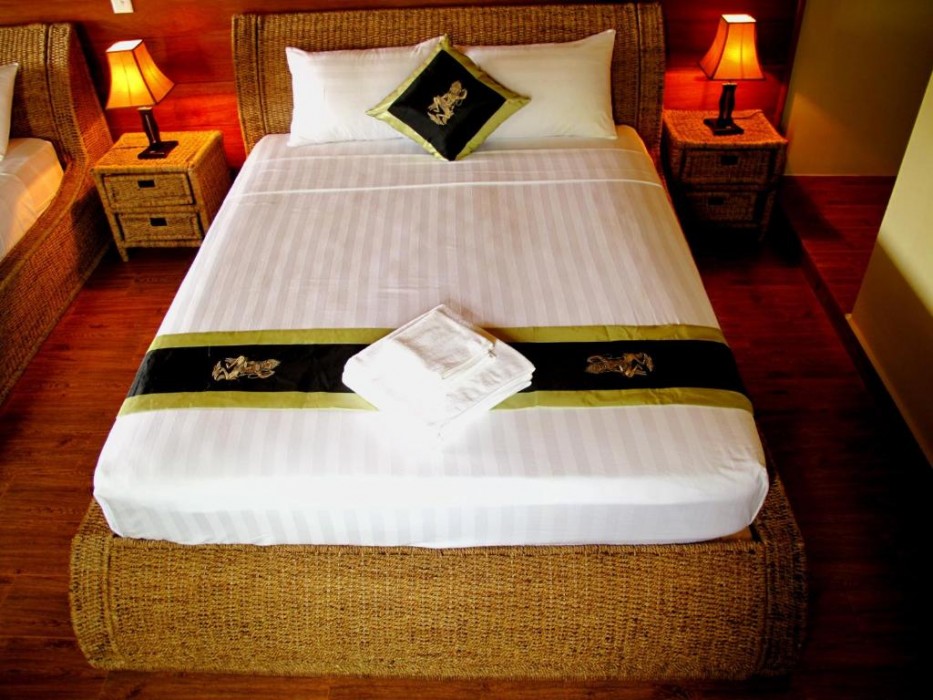 Atmaland Resort 8/66