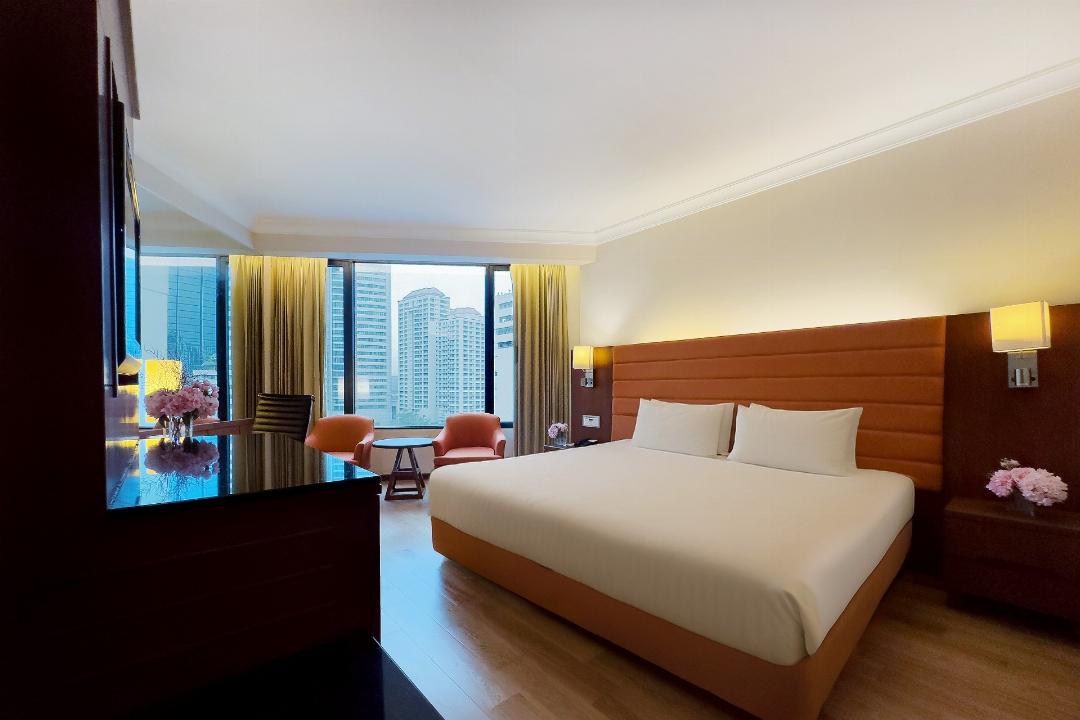 DELUXE ROOM