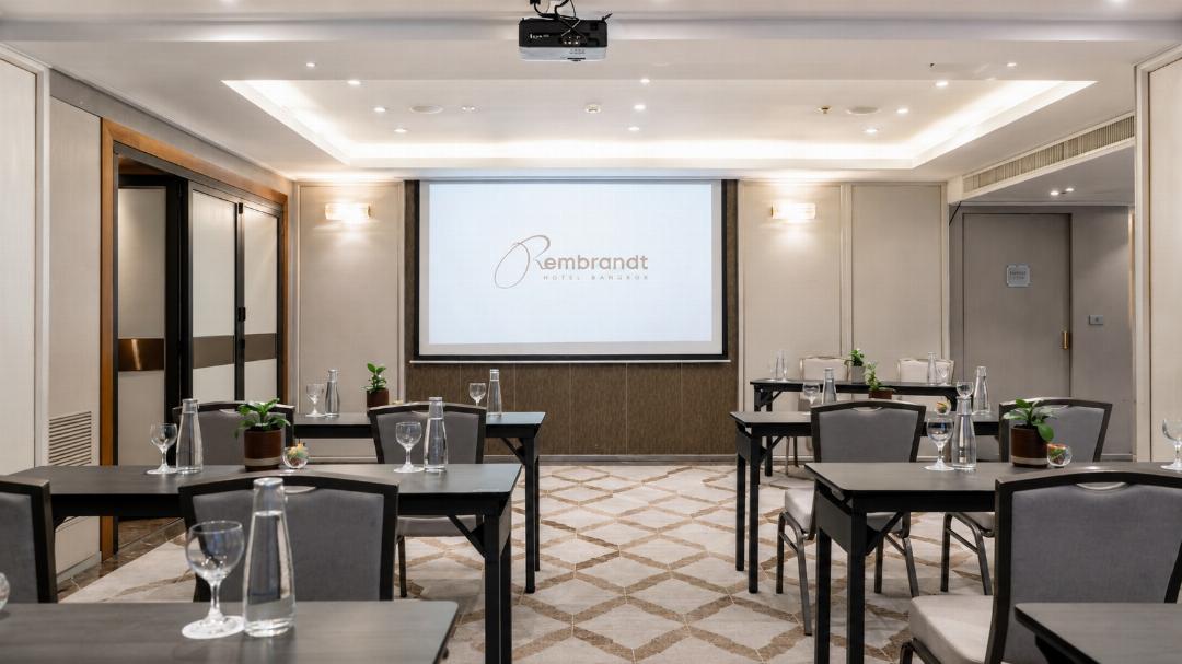 Rembrandt Hotel Bangkok (Sukhumvit Soi 18) 9/84