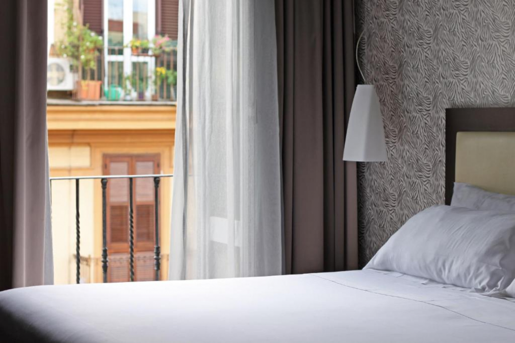 Fiume Hotel 8/53