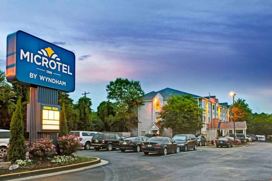 Microtel Inn and Suites by Wyndham Atlanta Airport 1/25