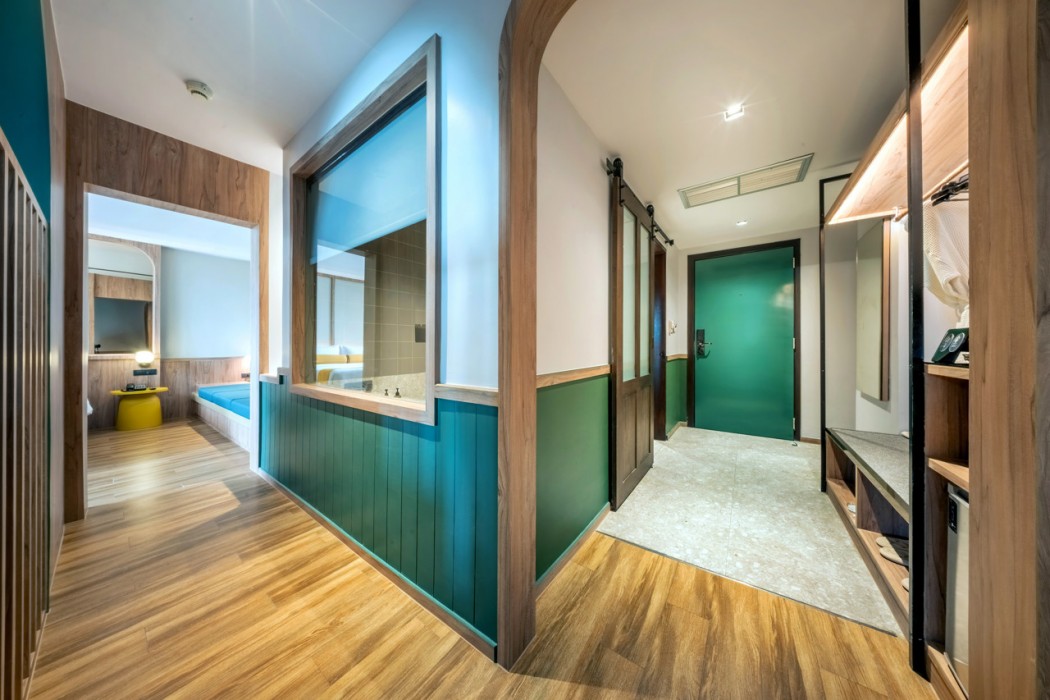 Graph Hotels Bangkok 12/21