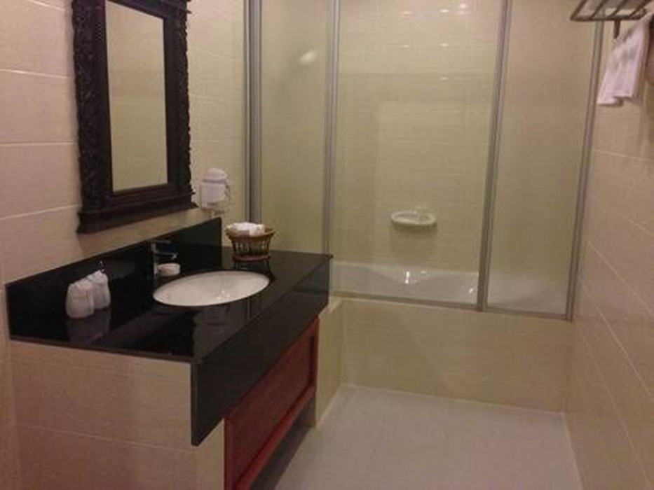 Athena Hotel 28/77
