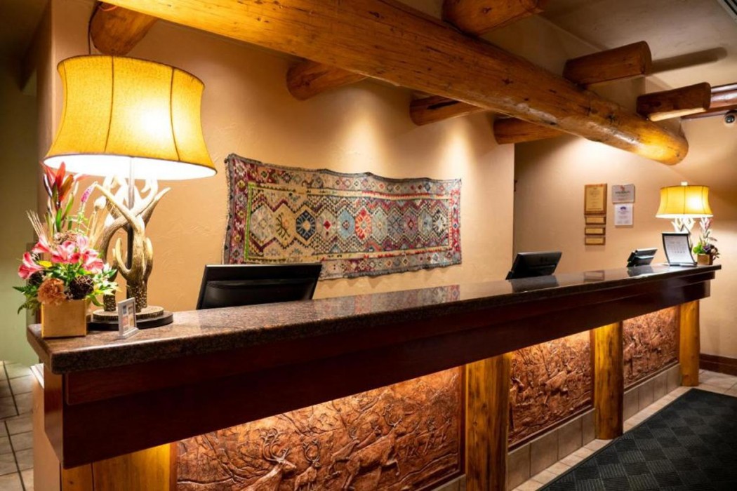 Banff Caribou Lodge & Spa 11/69