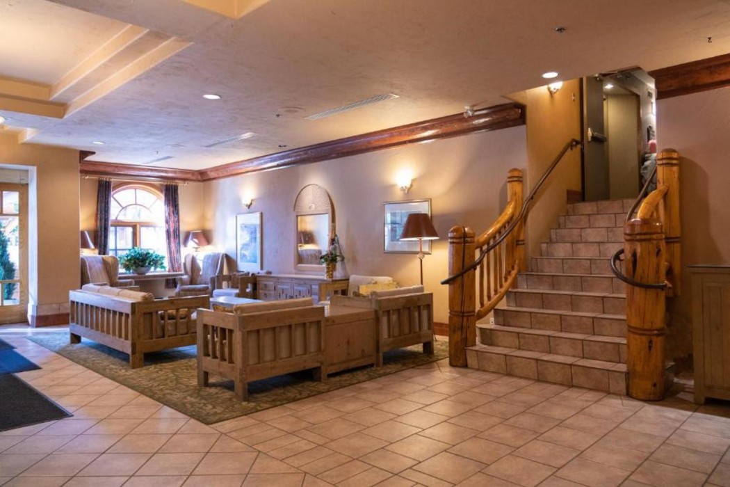 Banff Caribou Lodge & Spa 10/69