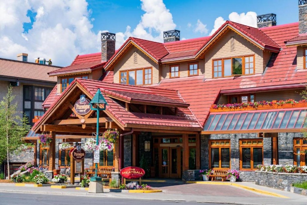 Banff Ptarmigan Inn 3/64