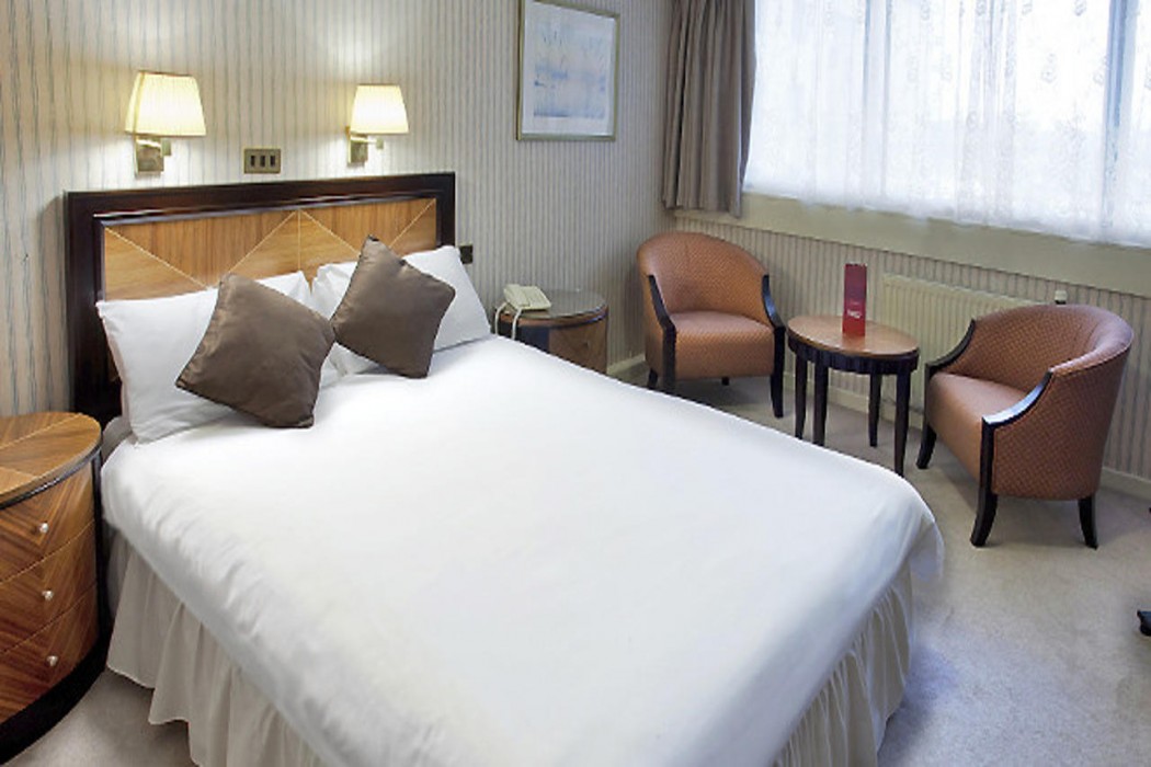 Britannia Hotel Coventry 12/53