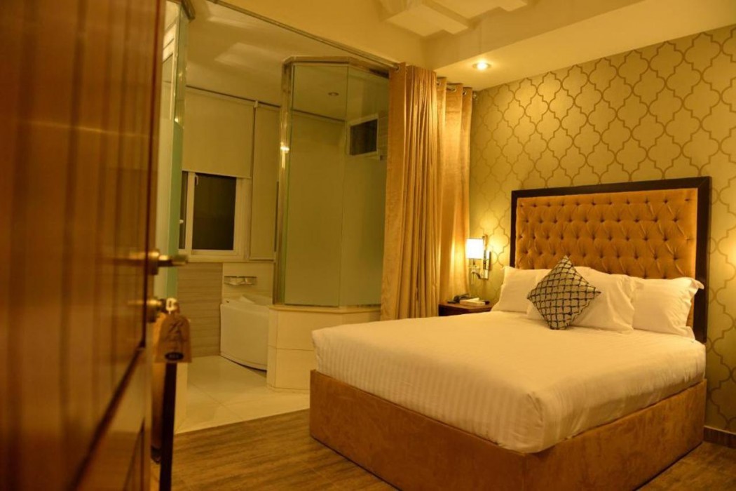 Bella Hotel 17/51