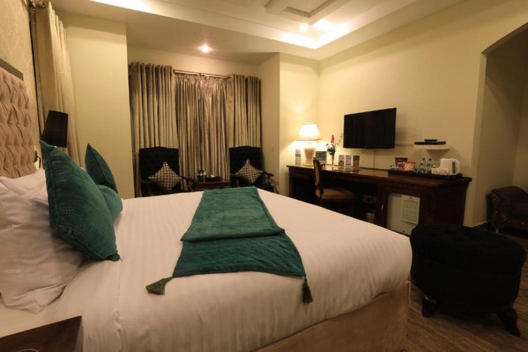 Bella Hotel 13/51