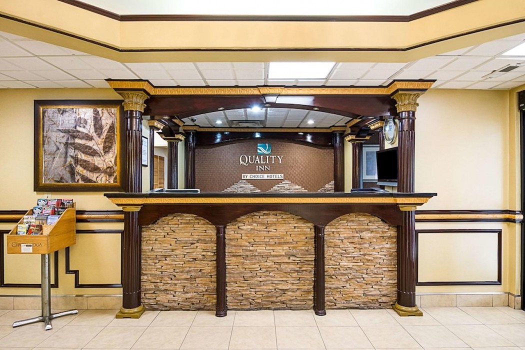 Quality Inn & Suites Chattanooga West near Lookout Mountain 4/33