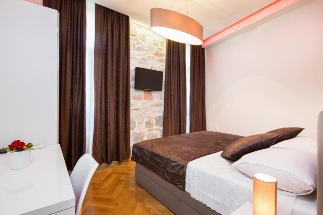Riva Luxury Rooms 8/79