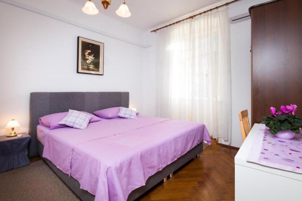 Riva Luxury Rooms 13/79
