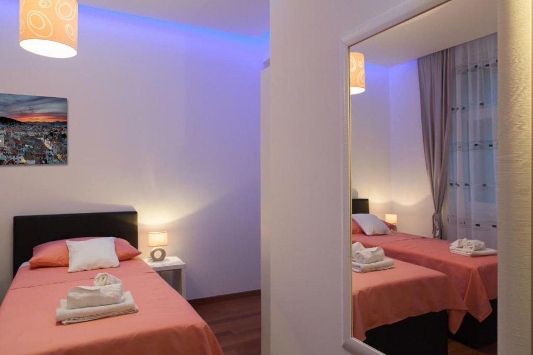 Riva Luxury Rooms 16/79