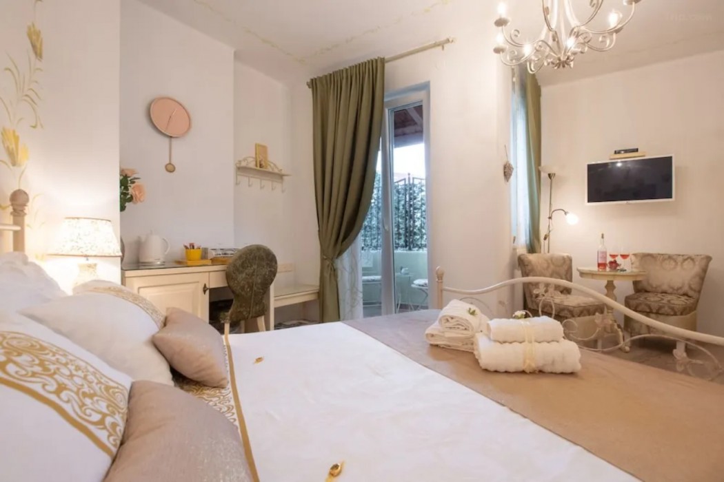 Unique Luxury Rooms 10/66