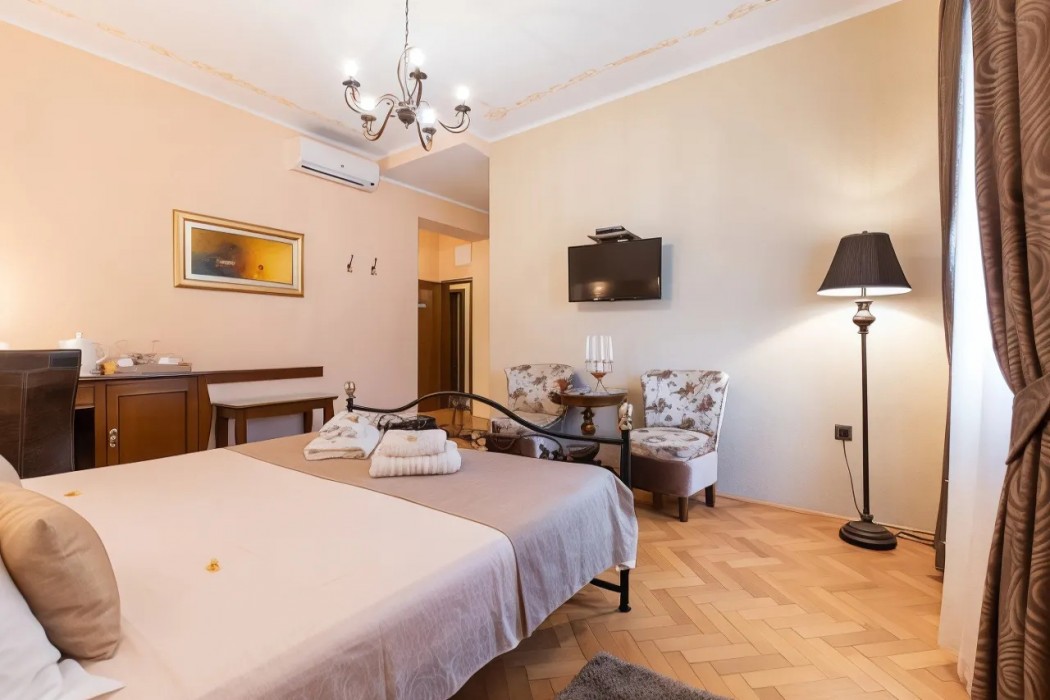 Unique Luxury Rooms 14/66