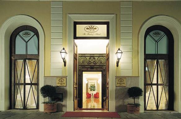 BAILEYS HOTEL 2/38