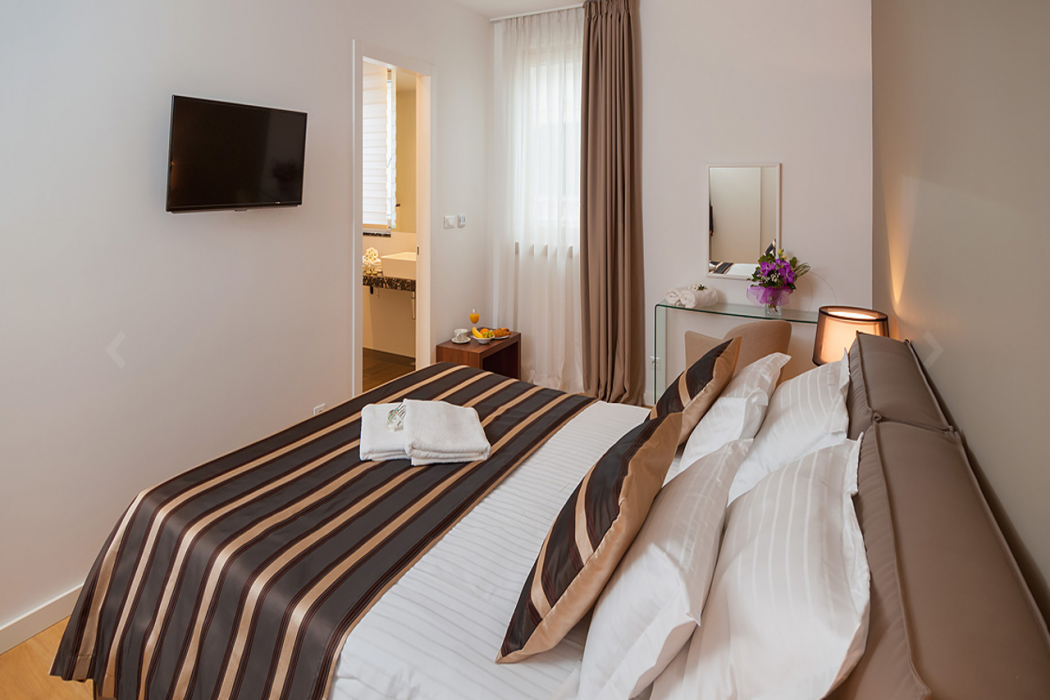 Residence By Vestibul Palace 9/60