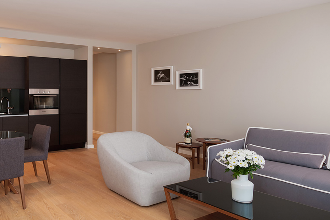 Residence By Vestibul Palace 30/60