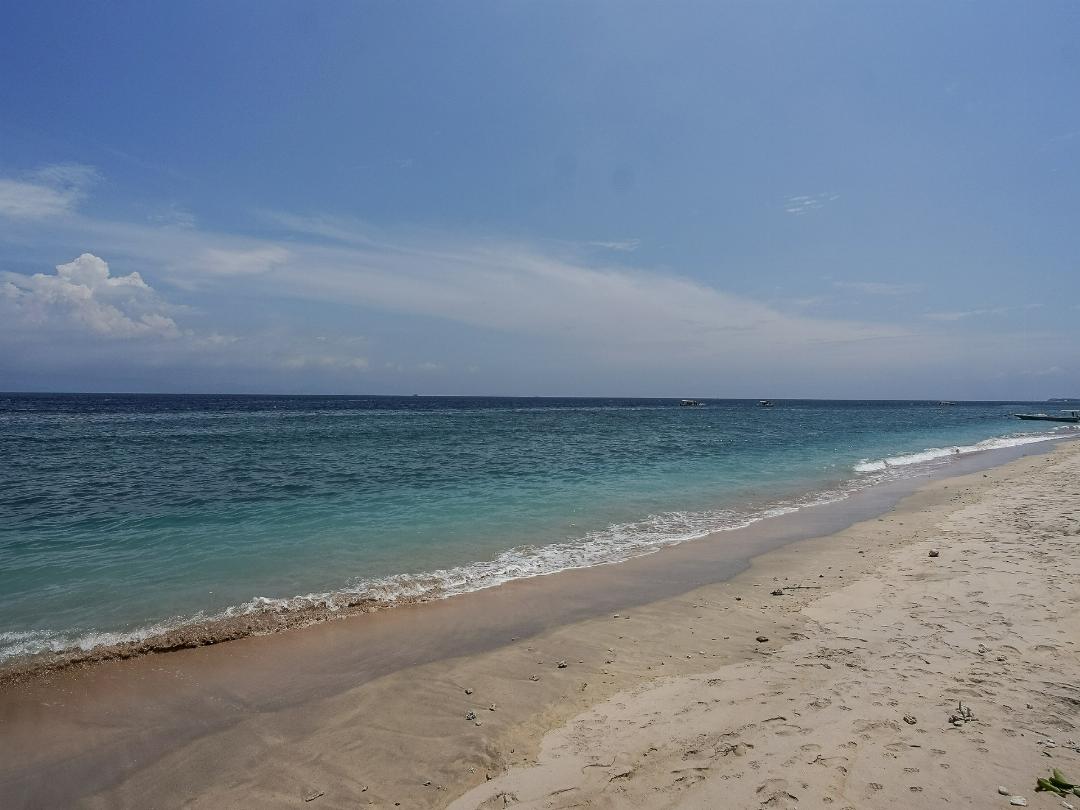 Road Beach Villa 7/53