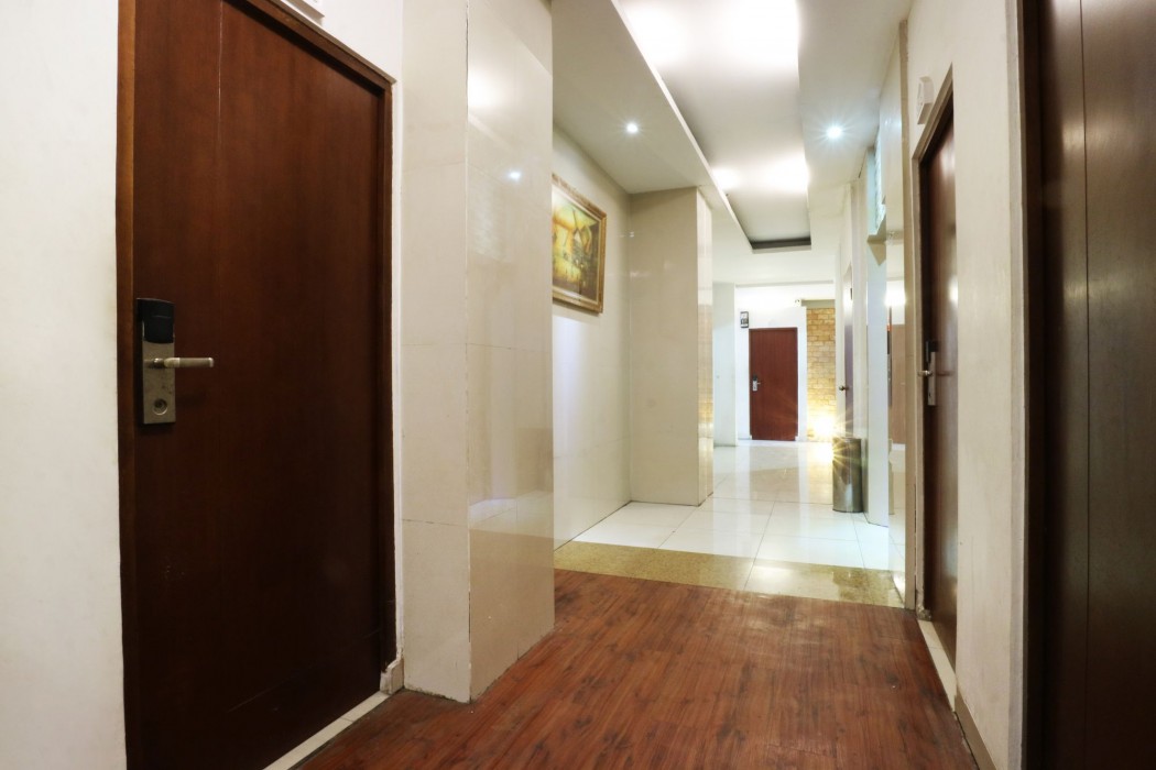 Penthouse Hotel 23/60