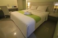 Sky Hotel Jogja 8/18