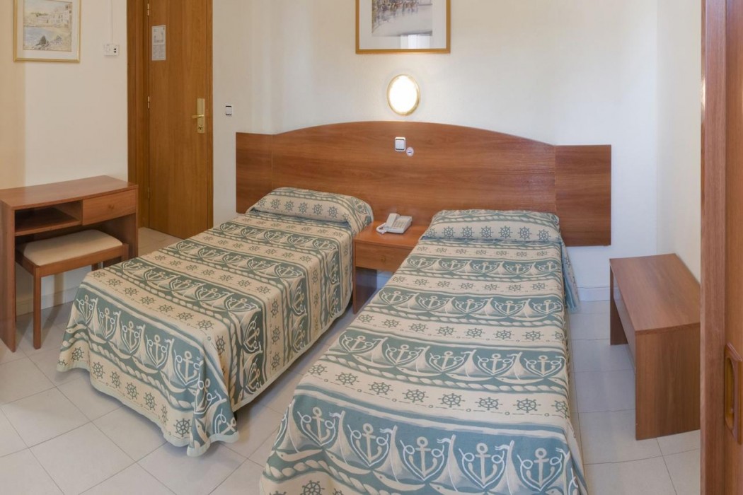 GHT Balmes Hotel, Aparthotel & Splash 34/78