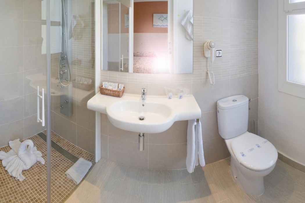 GHT Balmes Hotel, Aparthotel & Splash 25/78