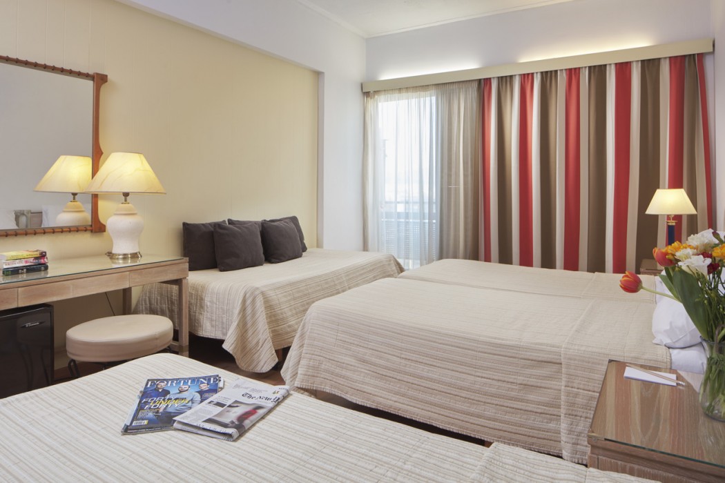 Candia Hotel 25/82