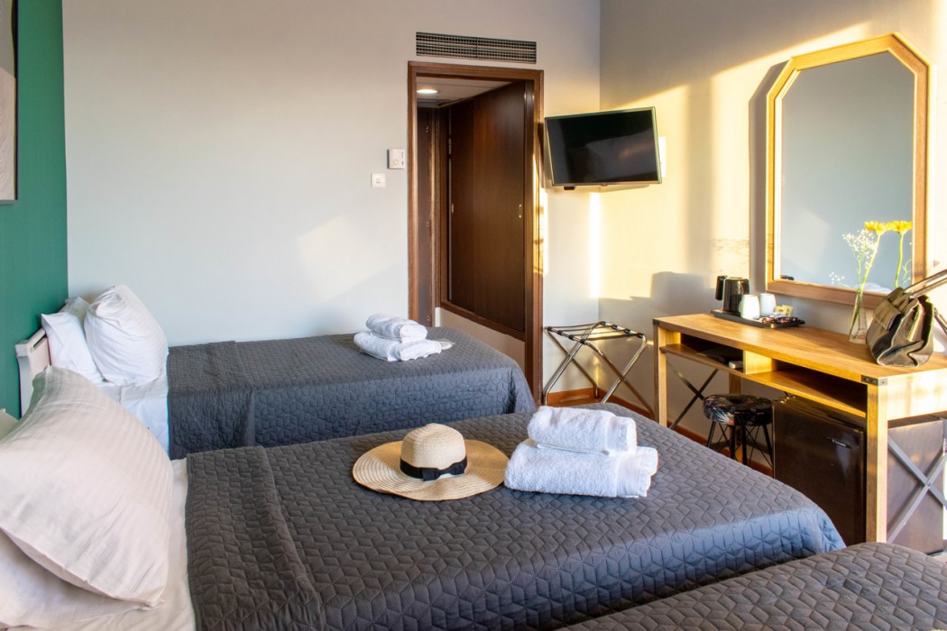 Candia Hotel 26/82