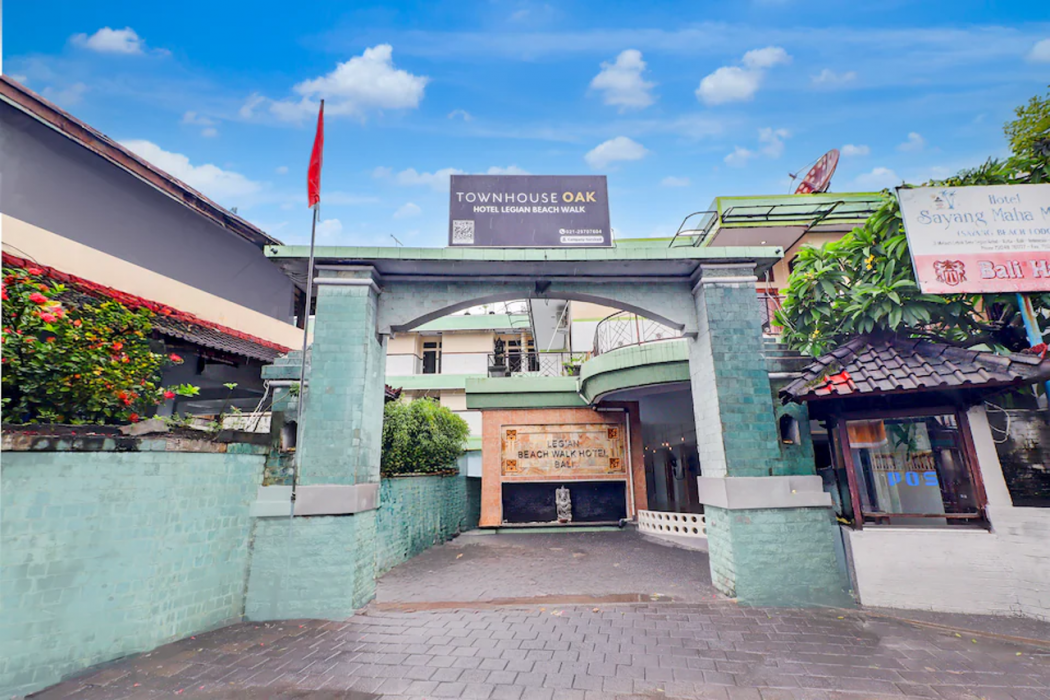 Townhouse Oak Legian Near Legian海滩Formerly Sayang Maha Merta酒店(Townhouse Oak Legian Near Legian Beach Formerly Sayang Maha Merta) 图片1