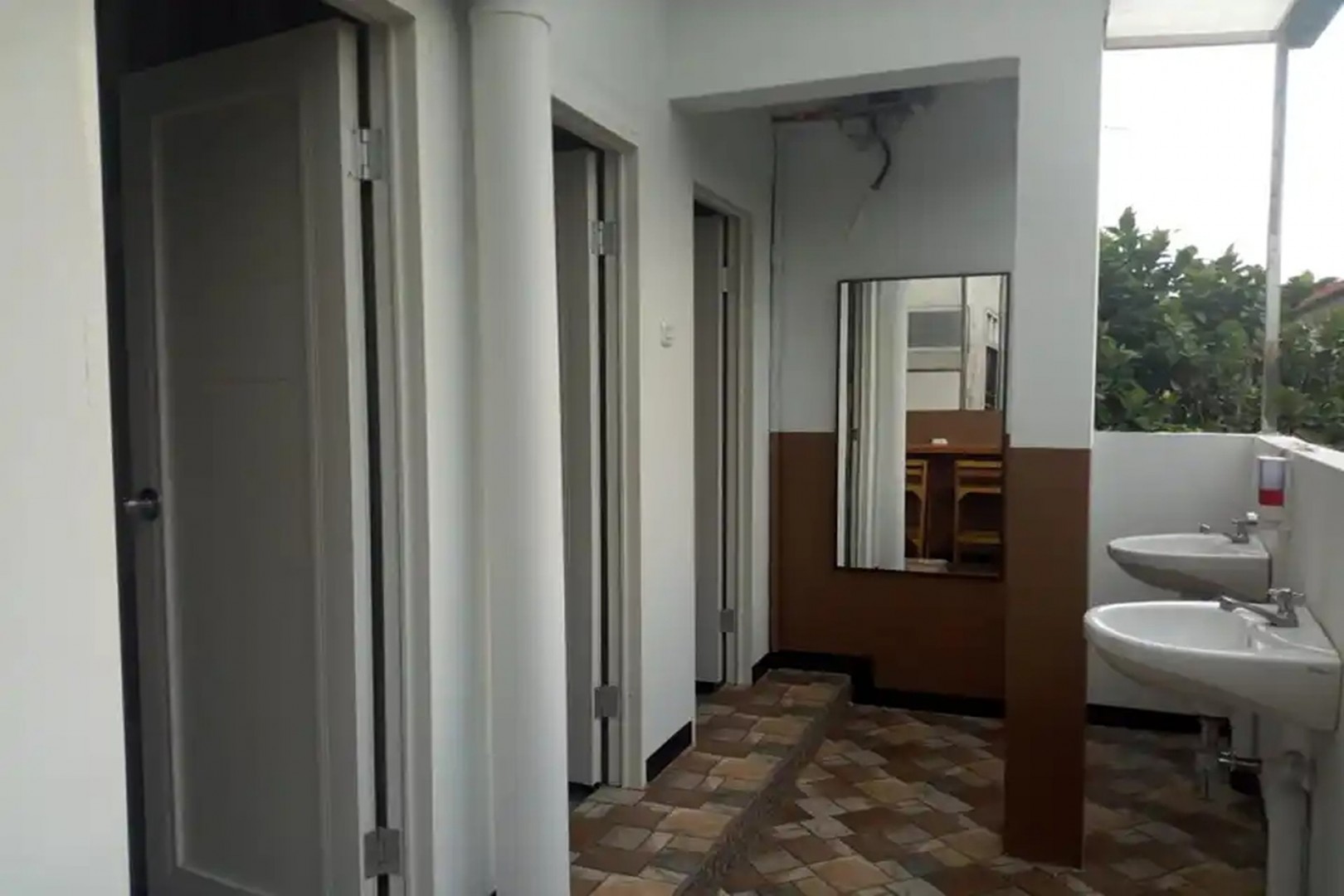 Bunkbed Room D Mixed Dormitory، Pondok Backpacker City Square 9/13