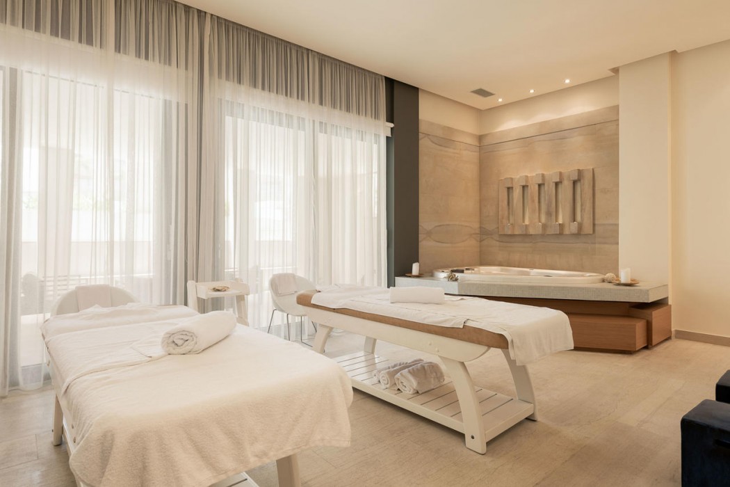 Avra Imperial Hotel 14/20