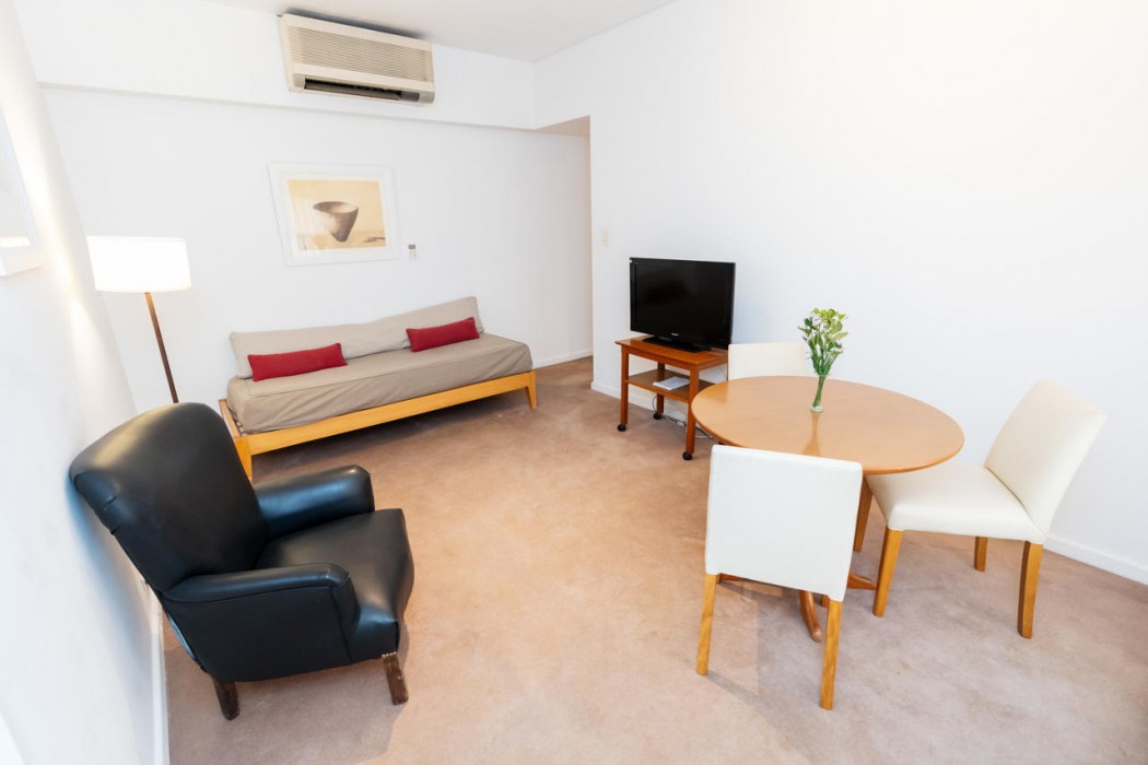 Loi Flats 24/55