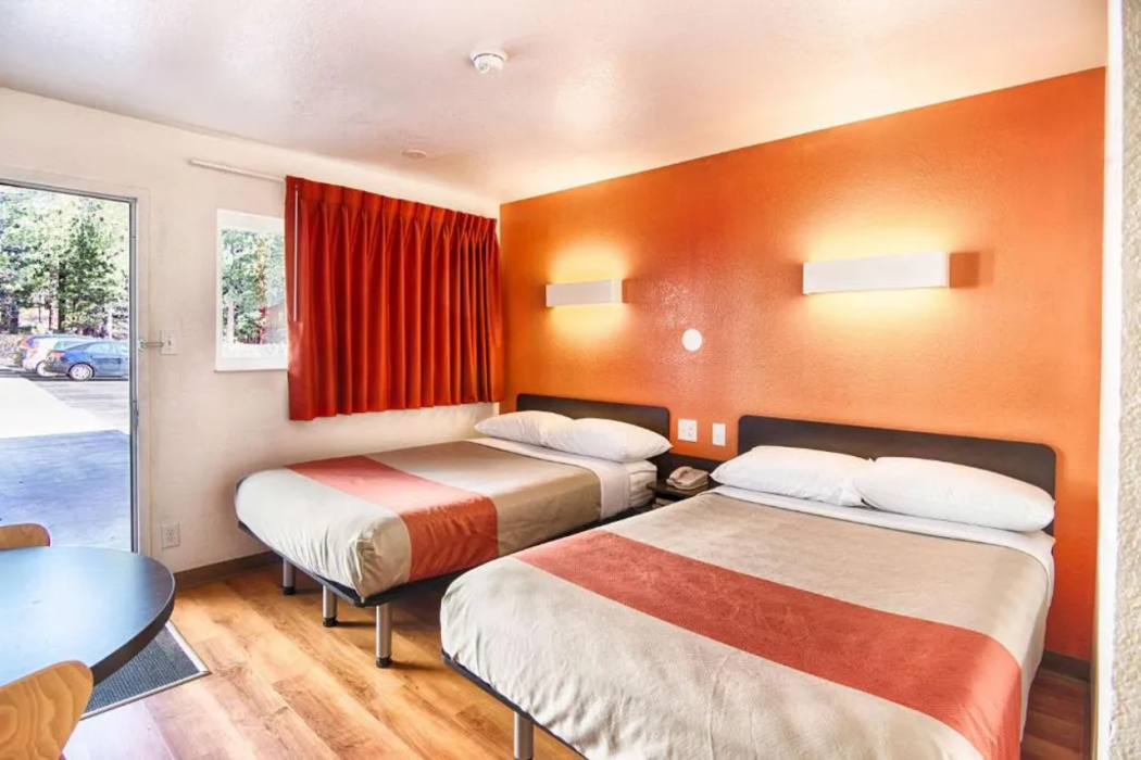 Motel6 Mammoth Lakes, CA 20/55