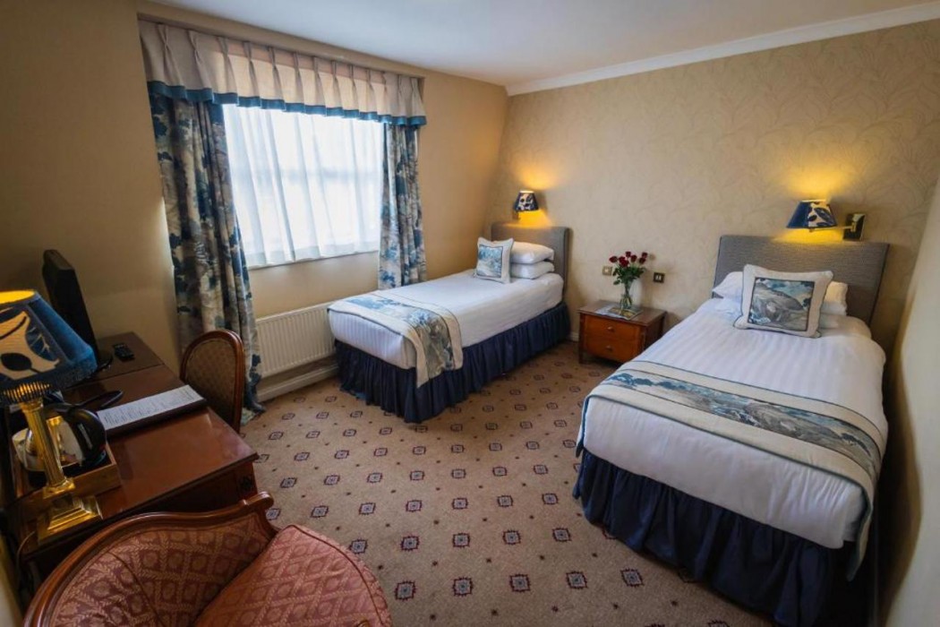 London Lodge Hotel 23/72