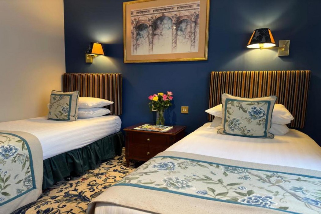 London Lodge Hotel 16/72