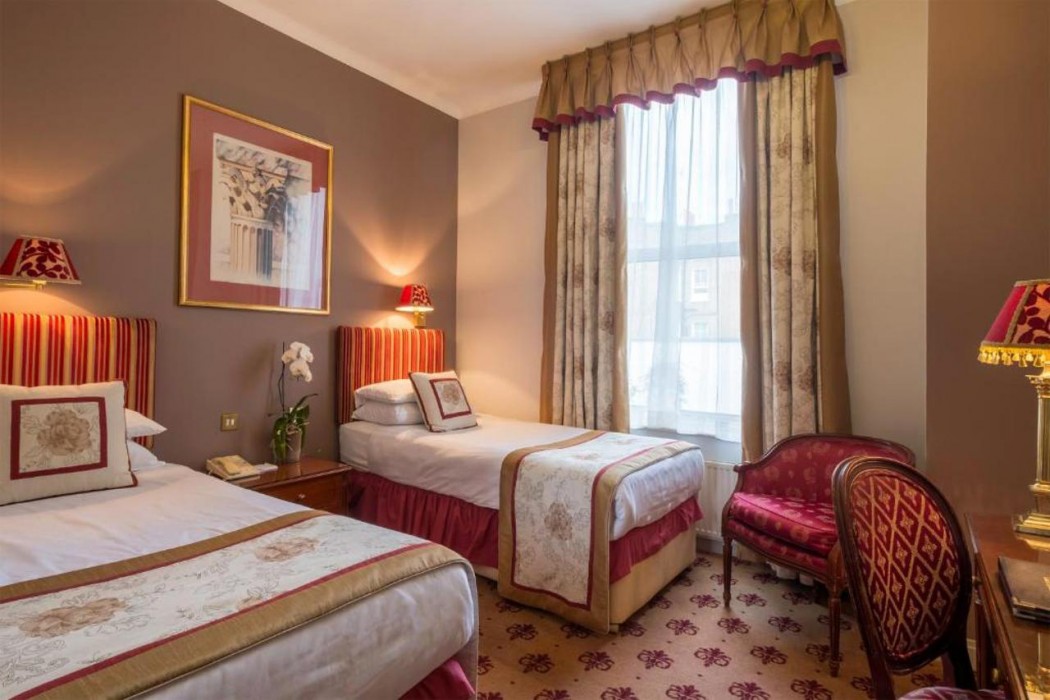 London Lodge Hotel 20/72