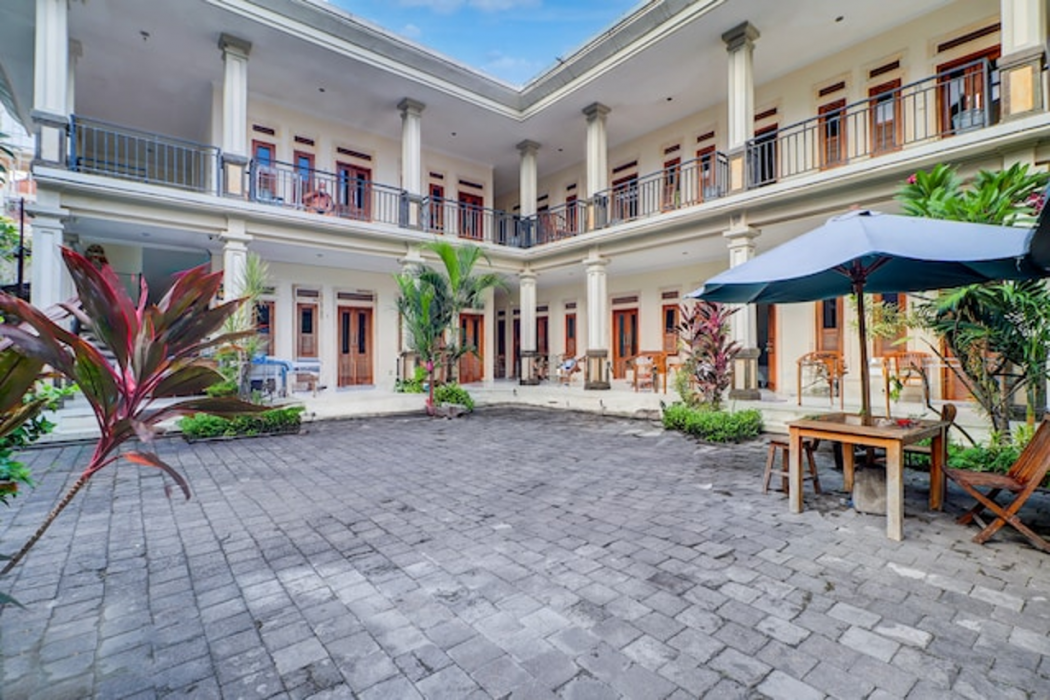 Hotel O Bali near Beachwalk Shopping Center formerly Budget Door Legian Inn 7/63